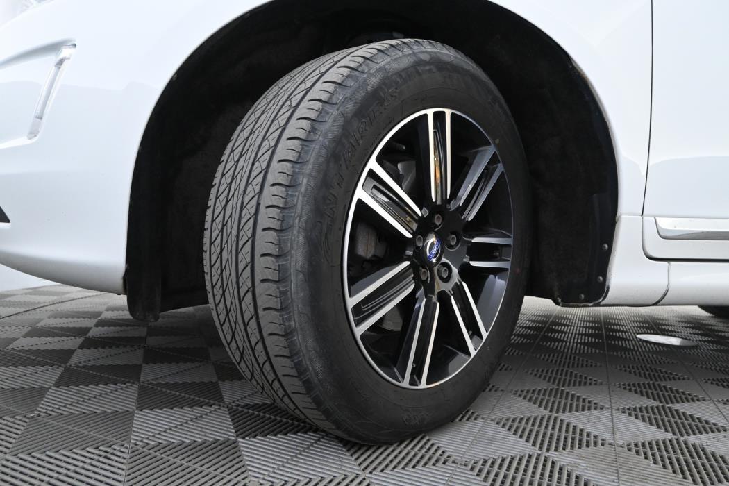 VOLVO XC60 2017
