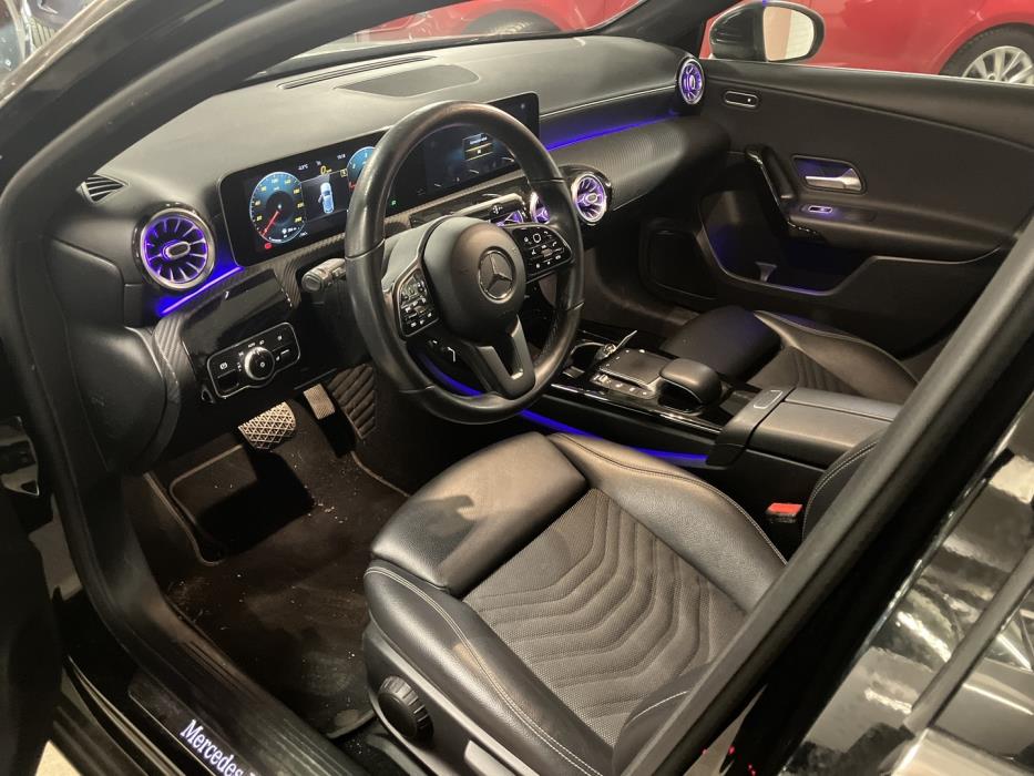 MERCEDES-BENZ A 2020