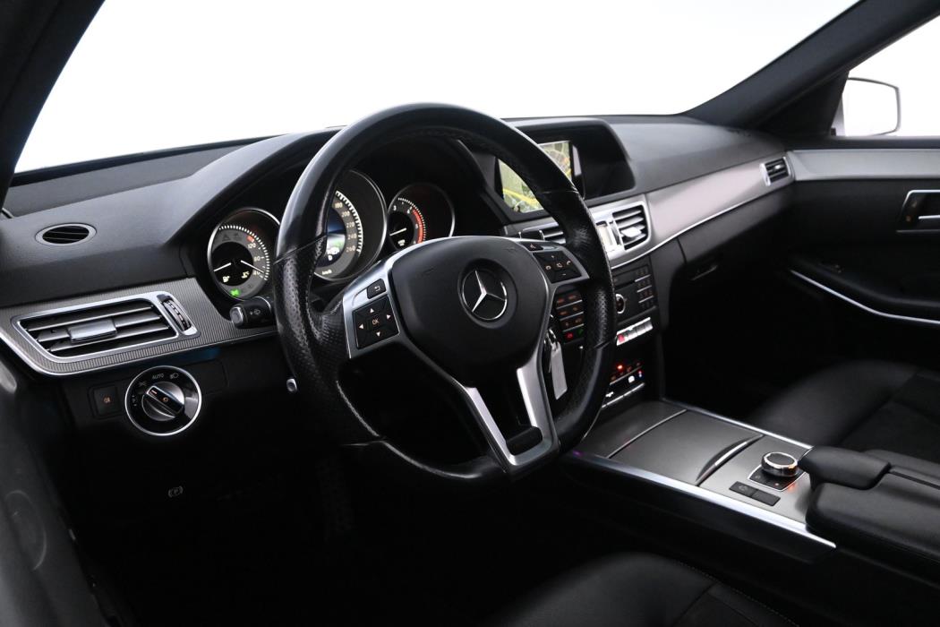 MERCEDES-BENZ E 2016