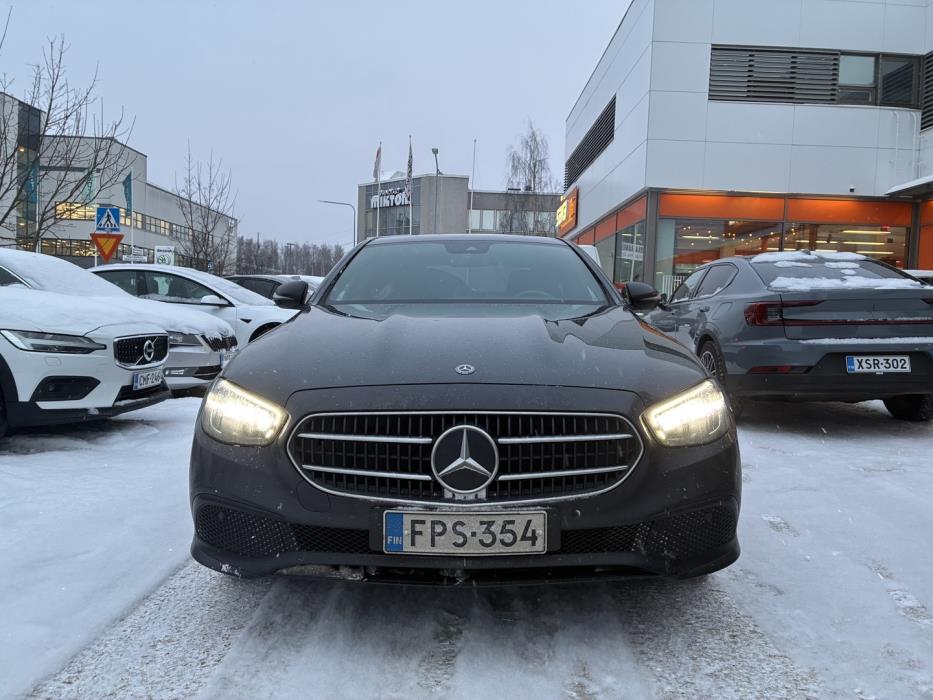 MERCEDES-BENZ E 2021