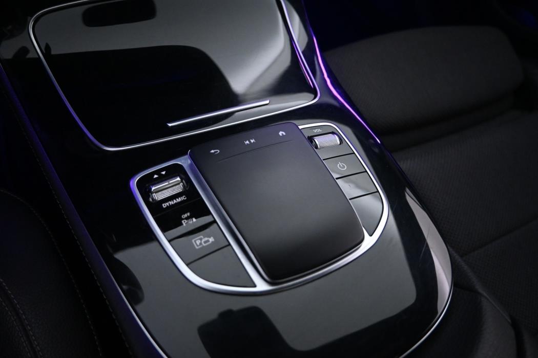 MERCEDES-BENZ E 2021