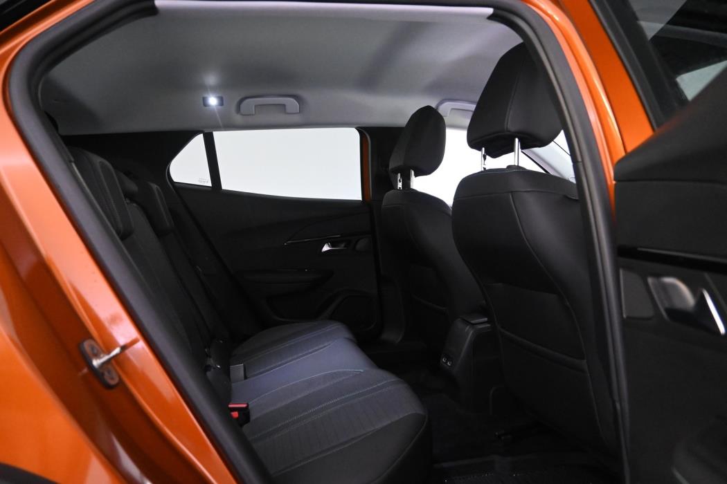PEUGEOT 2008 2021