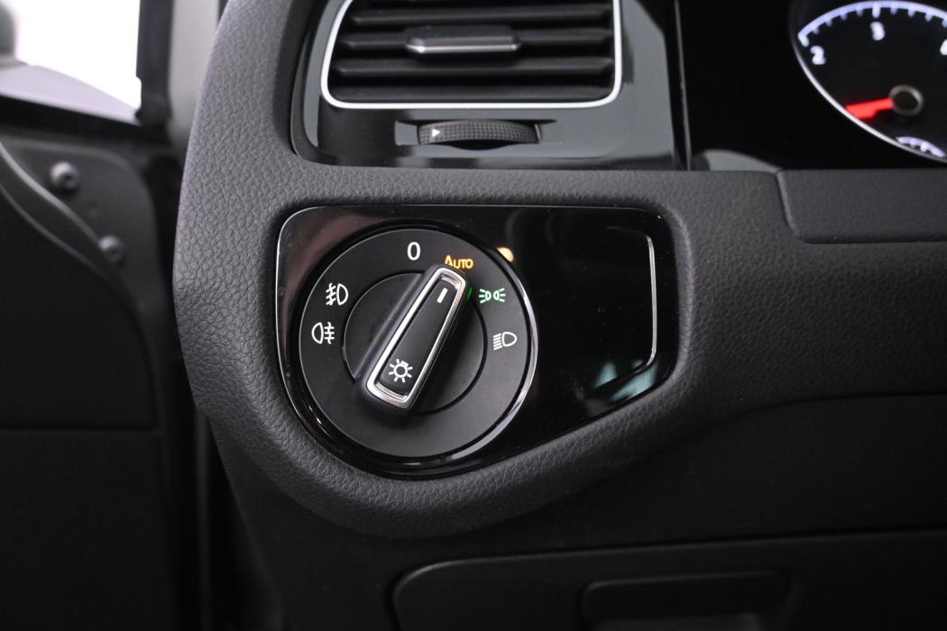 VOLKSWAGEN Golf 2017