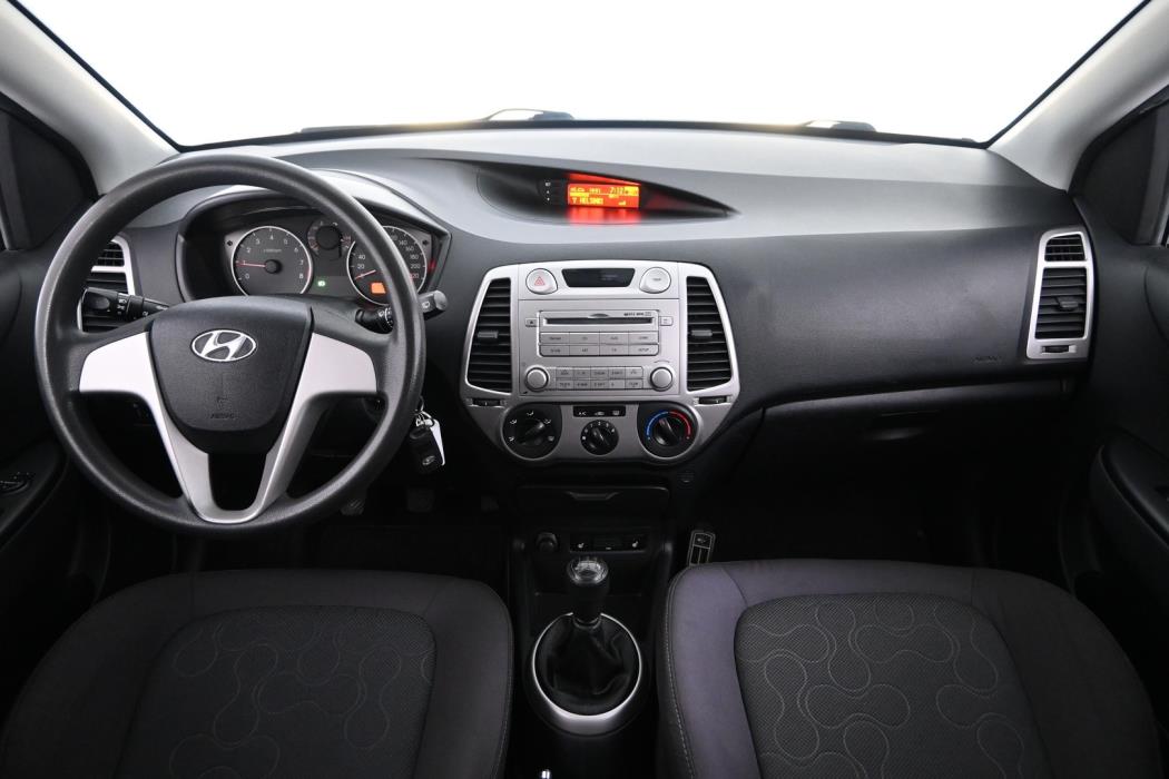 HYUNDAI i20 2011