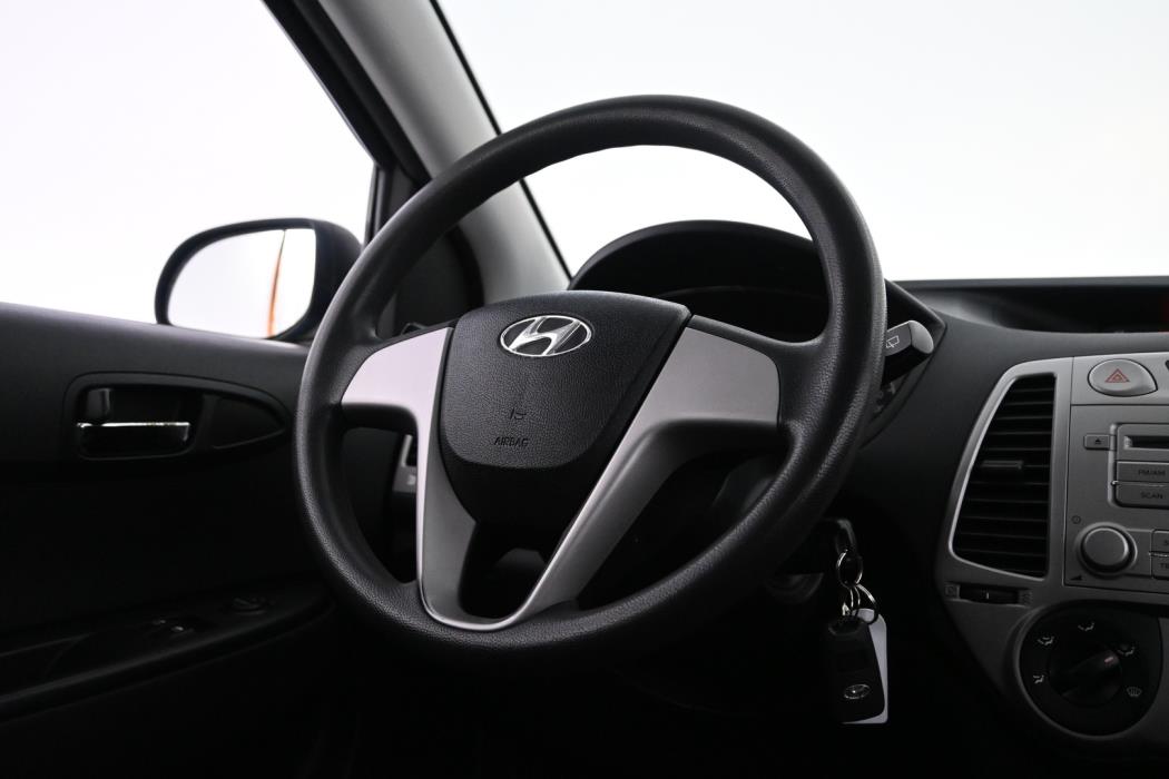 HYUNDAI i20 2011