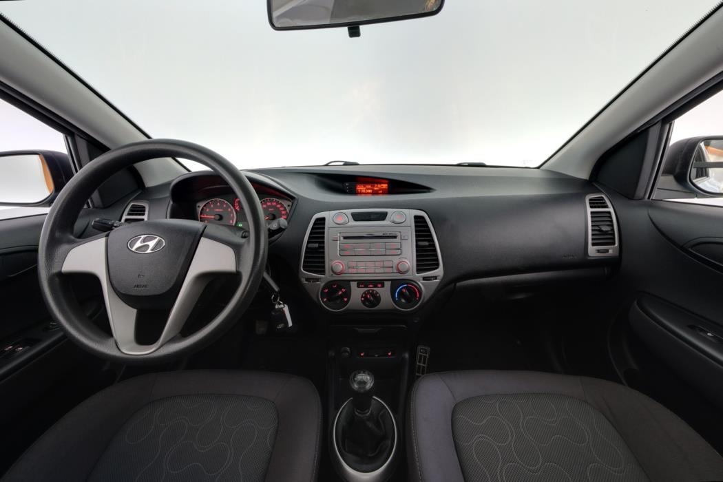 HYUNDAI i20 2011