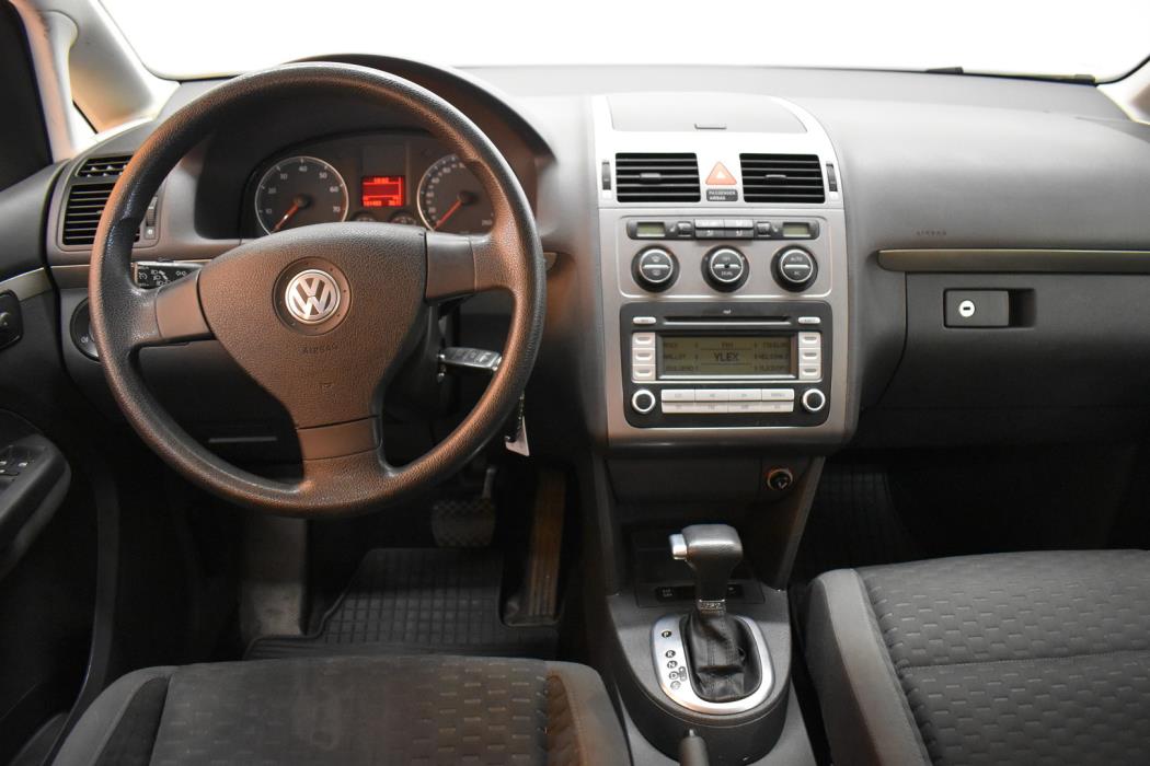 VOLKSWAGEN Touran 2008