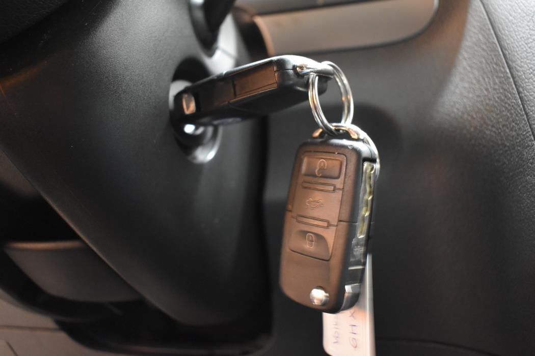 VOLKSWAGEN Touran 2008