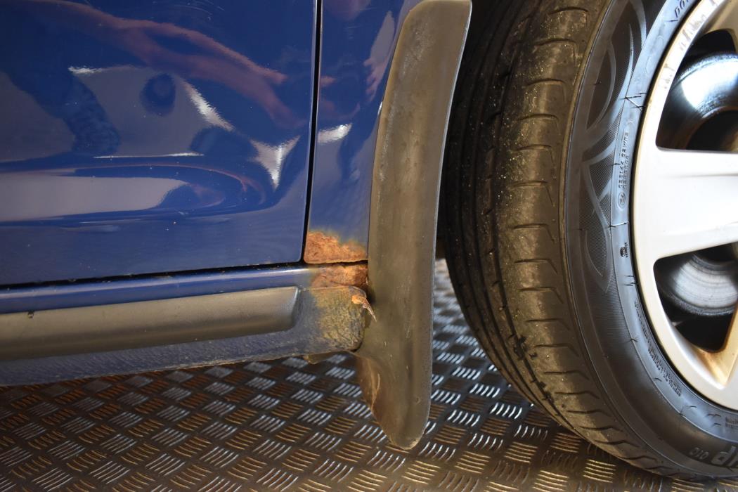 VOLKSWAGEN Touran 2008