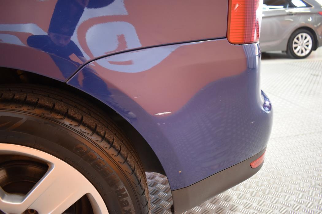 VOLKSWAGEN Touran 2008