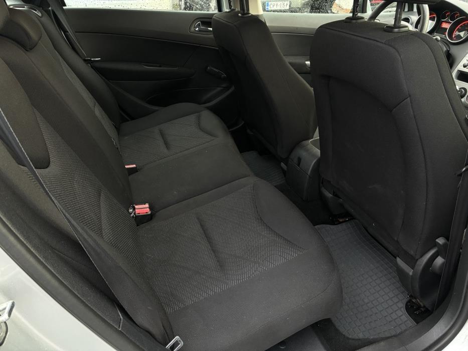 PEUGEOT 308 2010