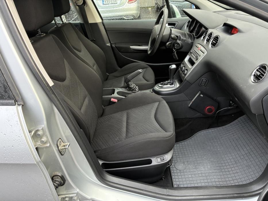 PEUGEOT 308 2010