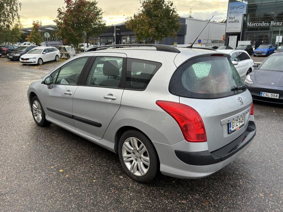 PEUGEOT 308 2010