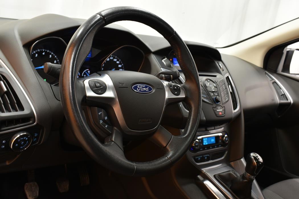 FORD Focus 2011