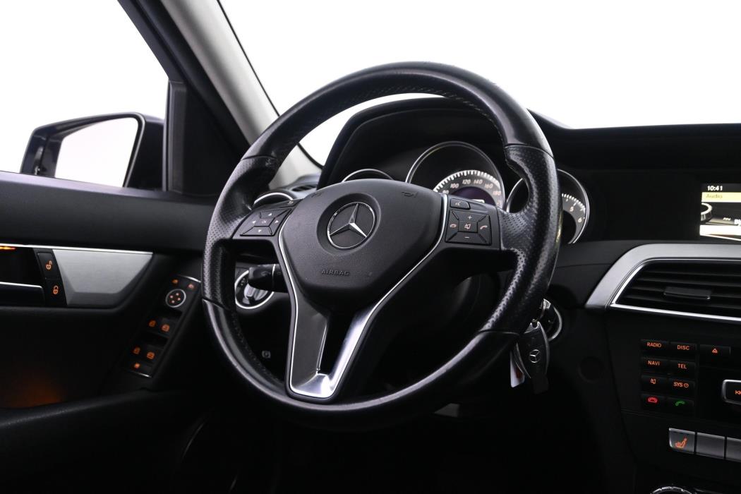 MERCEDES-BENZ C 2011