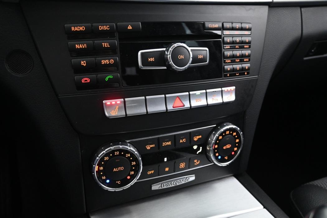 MERCEDES-BENZ C 2011