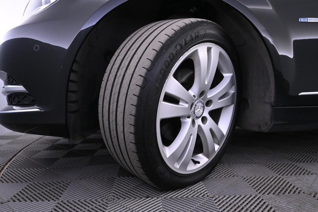 MERCEDES-BENZ C 2011