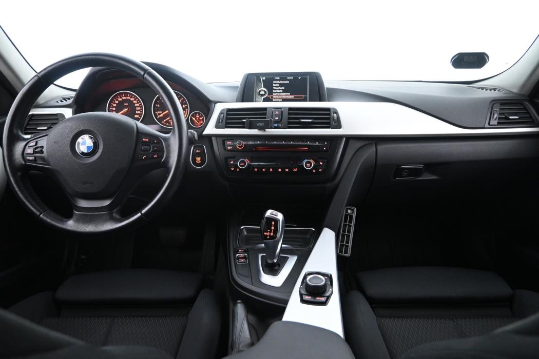 BMW 320 2013