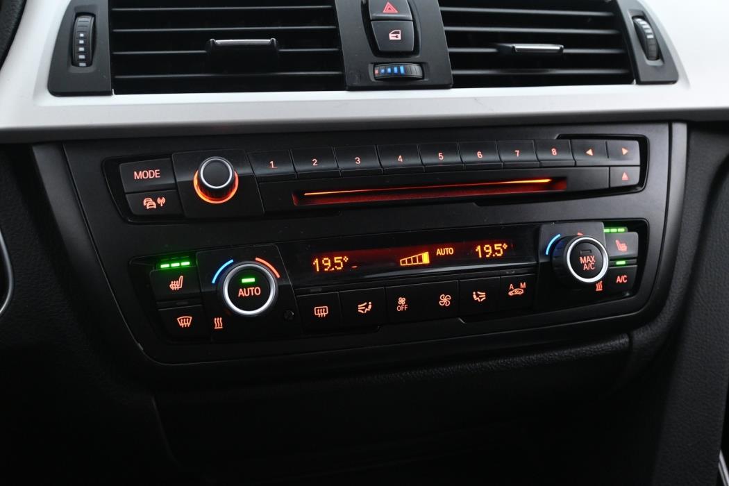 BMW 320 2013