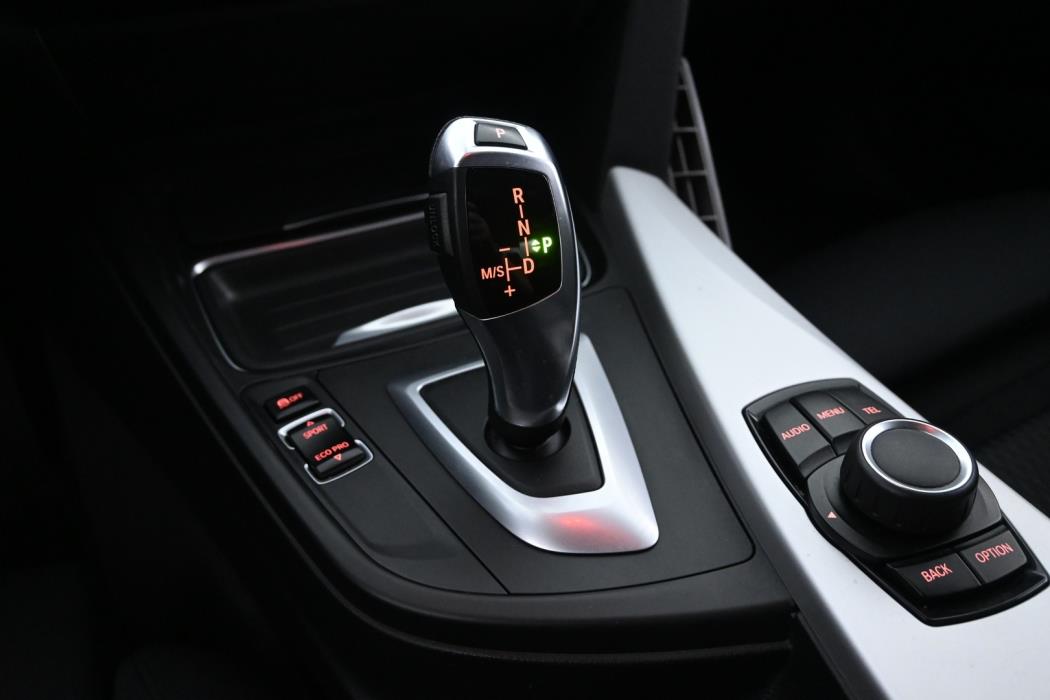 BMW 320 2013