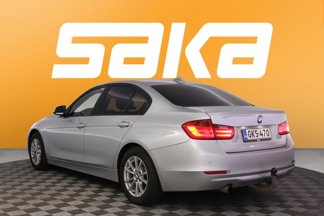 BMW 320 2013