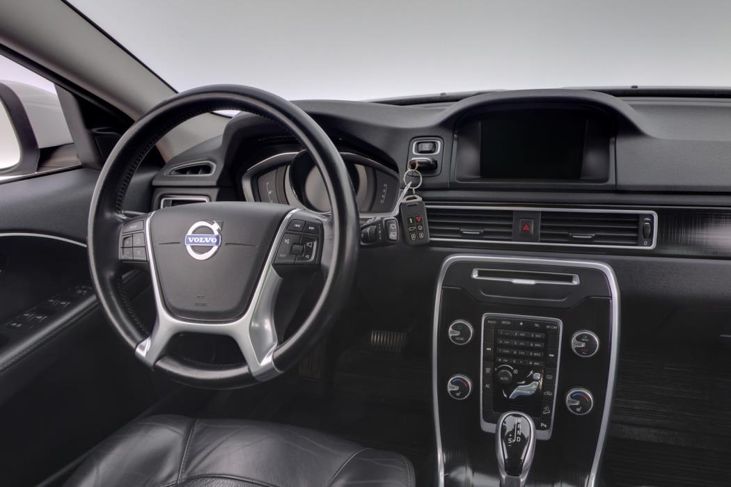 VOLVO XC70 2014