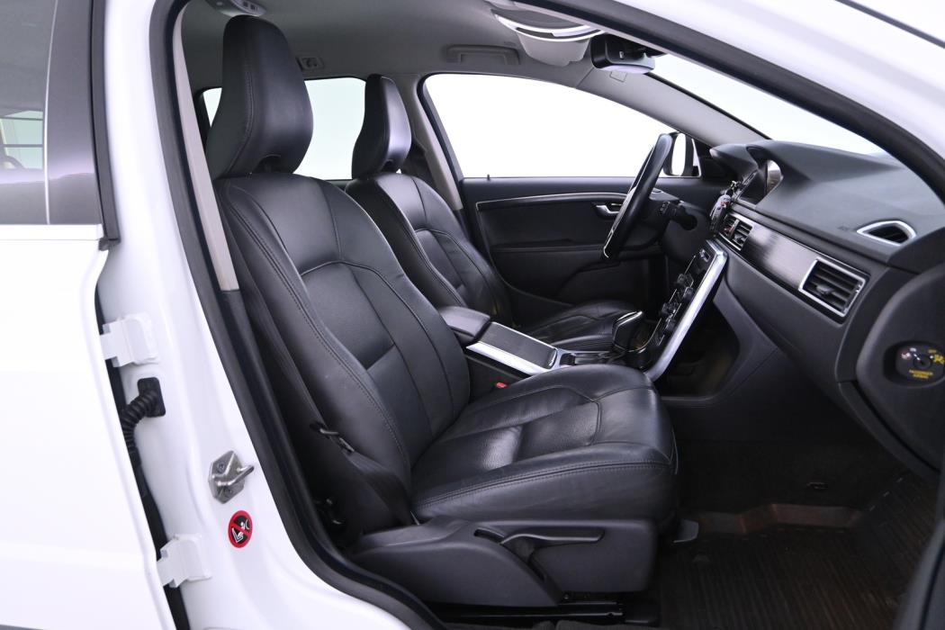 VOLVO XC70 2014