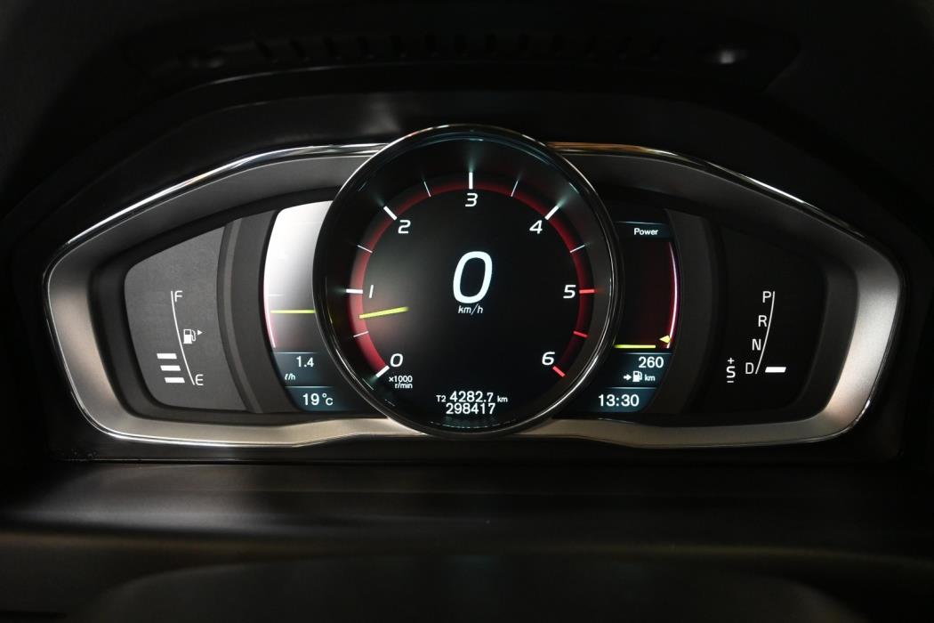 VOLVO XC70 2014