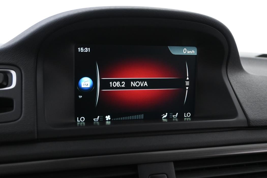 VOLVO XC70 2015