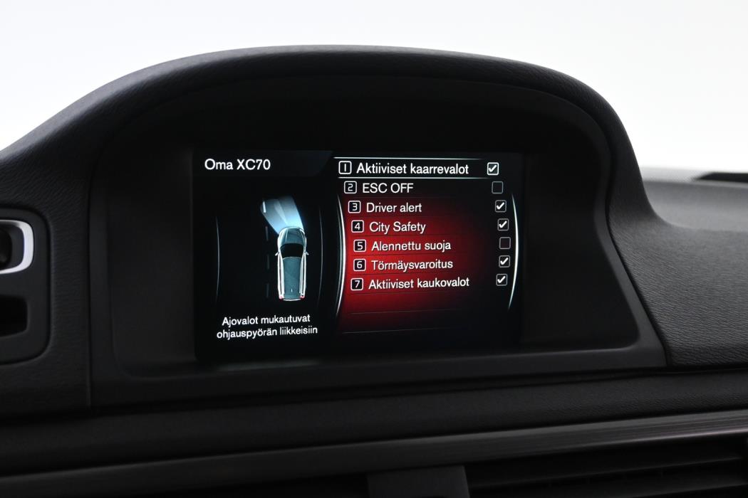 VOLVO XC70 2015