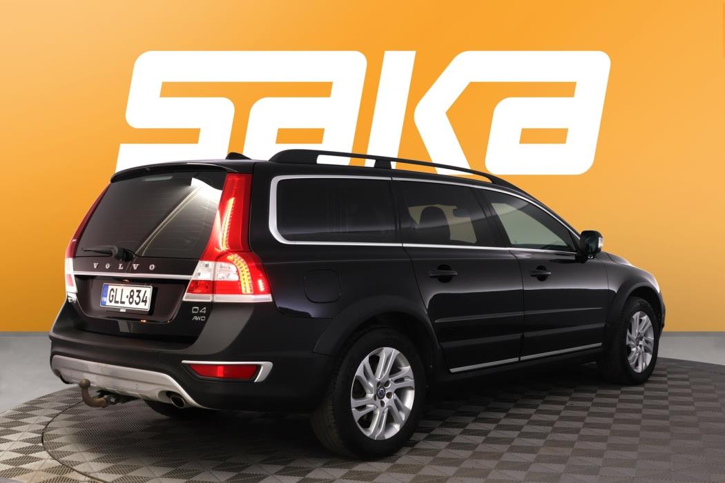 VOLVO XC70 2015