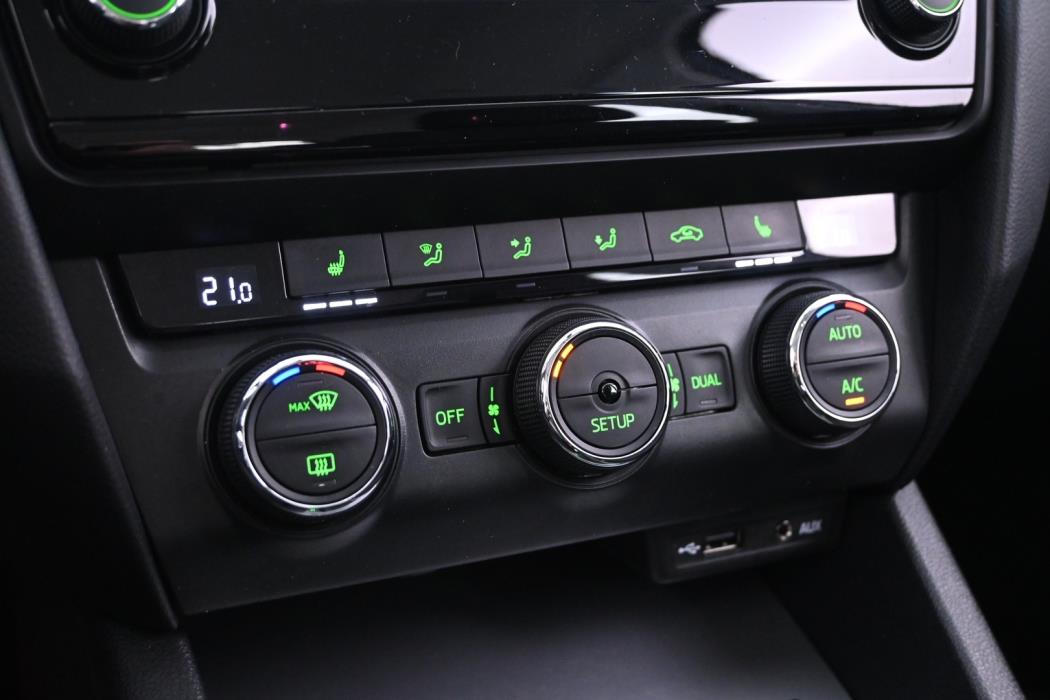 SKODA Octavia 2015