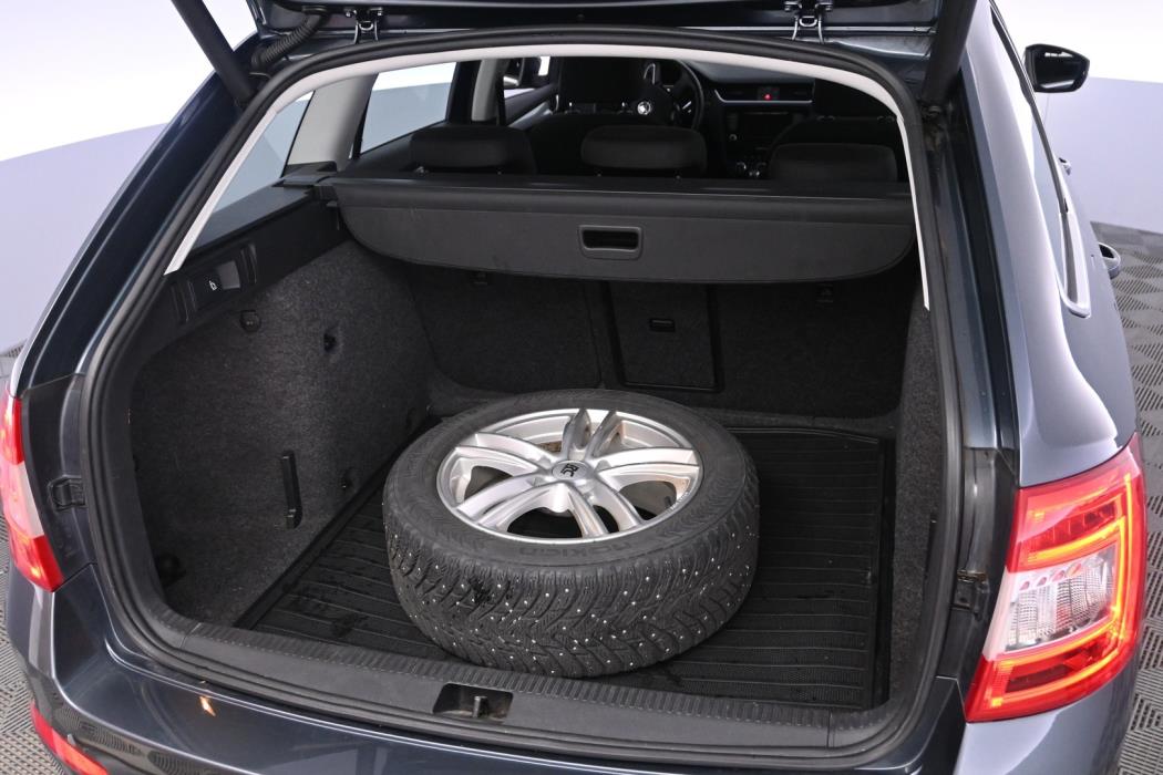 SKODA Octavia 2015