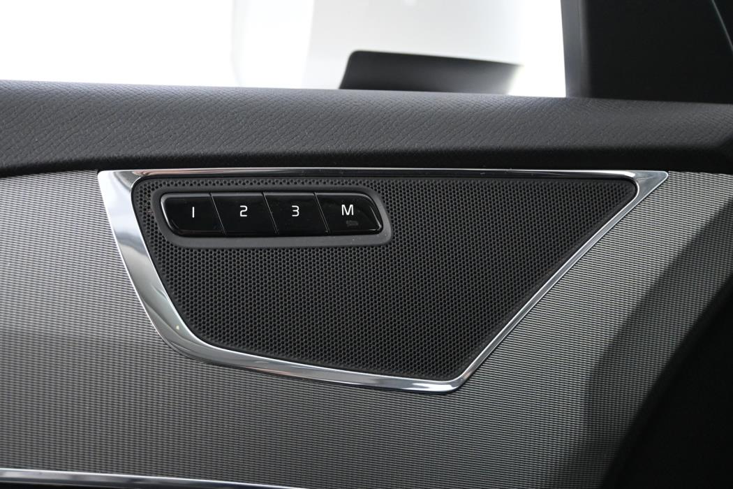 VOLVO XC90 2018