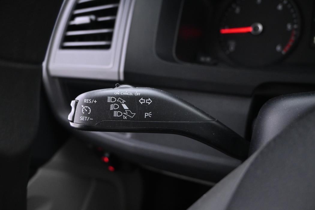 VOLKSWAGEN Transporter 2019