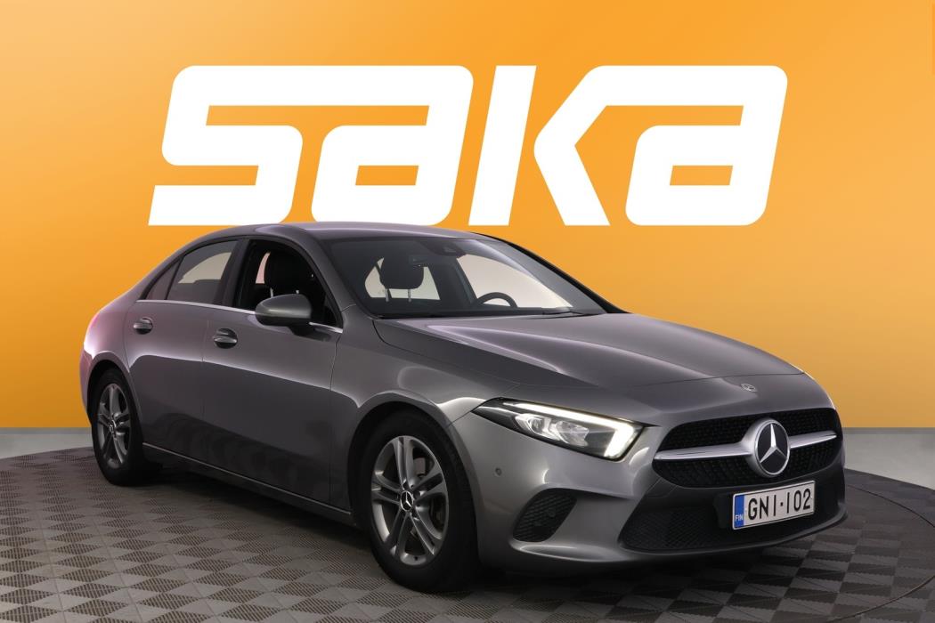 MERCEDES-BENZ A 2020