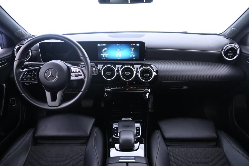 MERCEDES-BENZ A 2020