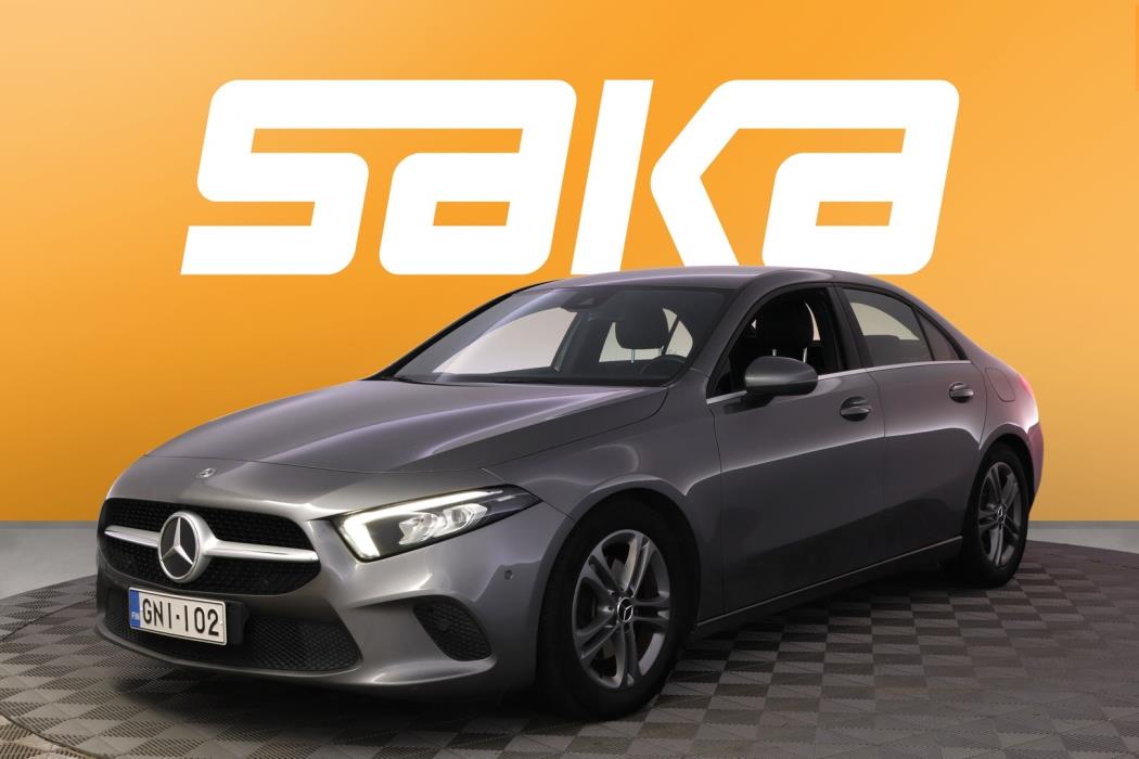 MERCEDES-BENZ A 2020