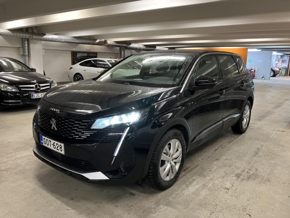 PEUGEOT 5008 2021
