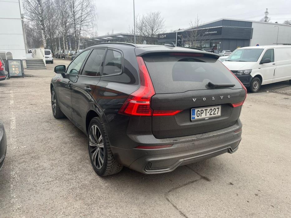 VOLVO XC60 2022