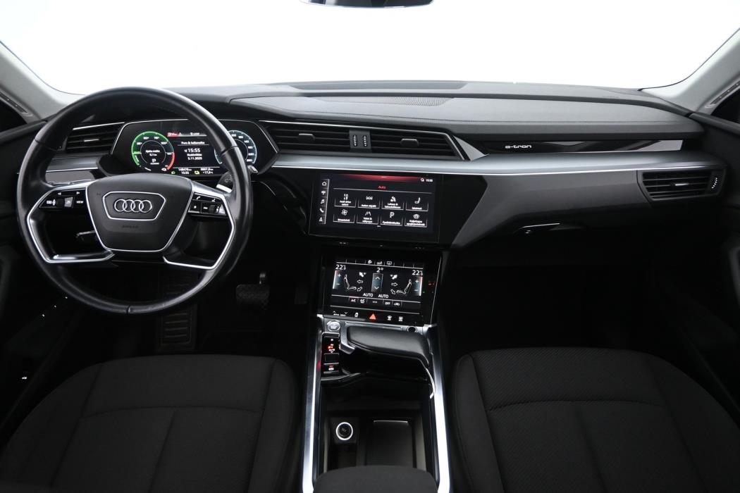AUDI e-tron 2020