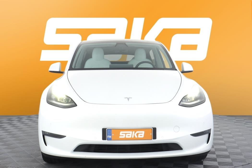 TESLA Model Y 2021