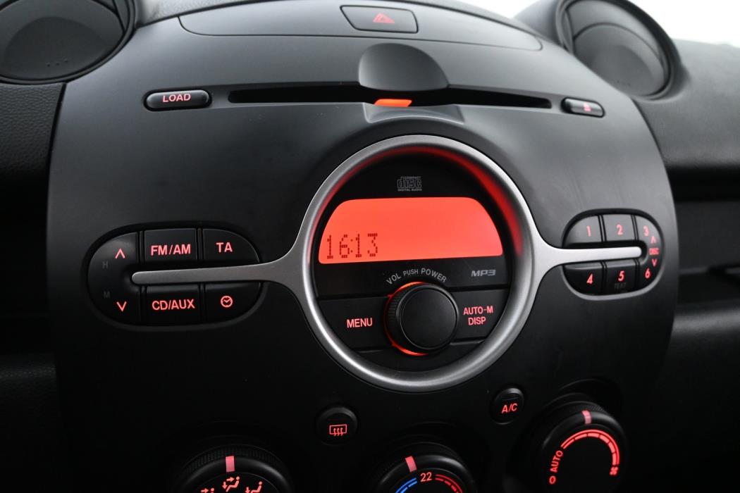 MAZDA Mazda2 2008