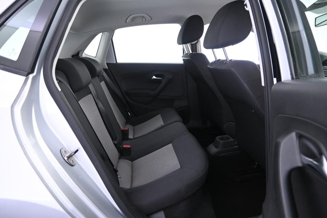 VOLKSWAGEN Polo 2010