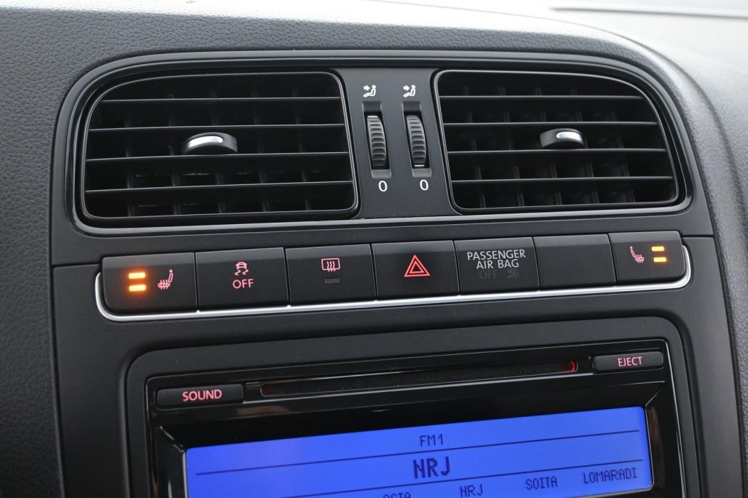 VOLKSWAGEN Polo 2010