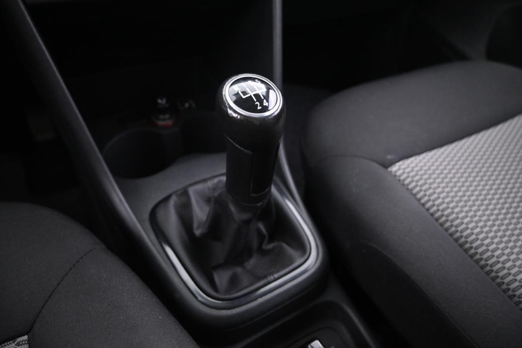 VOLKSWAGEN Polo 2010