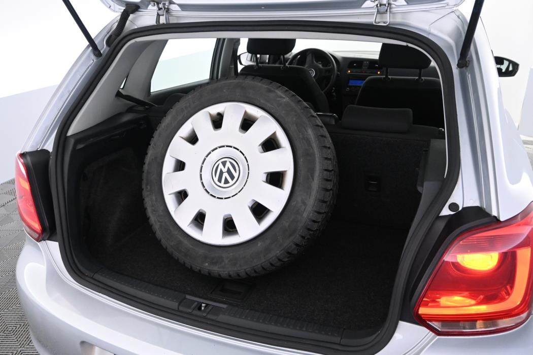 VOLKSWAGEN Polo 2010