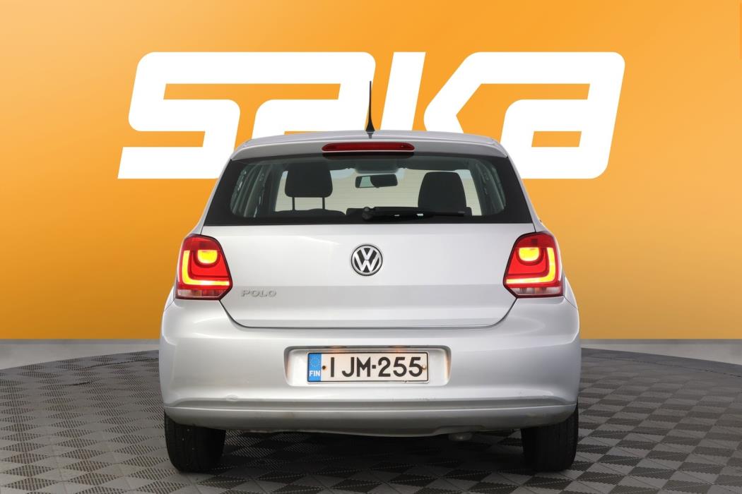 VOLKSWAGEN Polo 2010