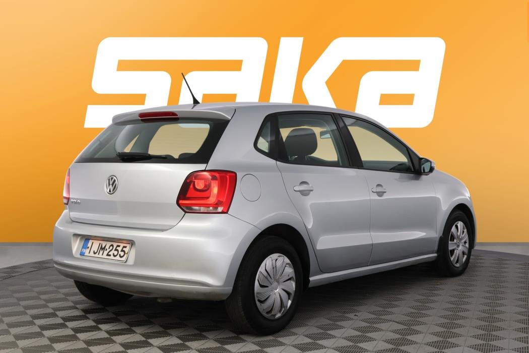 VOLKSWAGEN Polo 2010