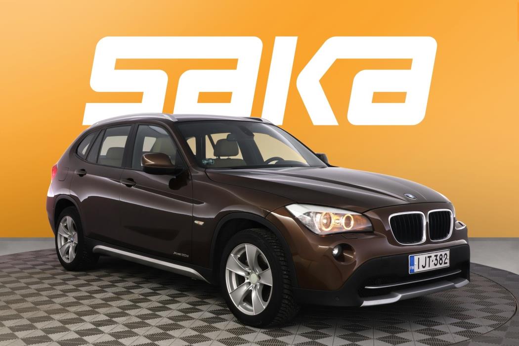 BMW X1 2011